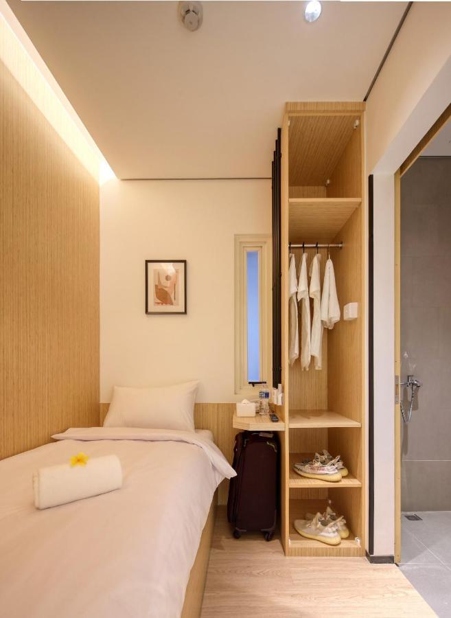 Hotel Cool Living Jakarta Exterior foto