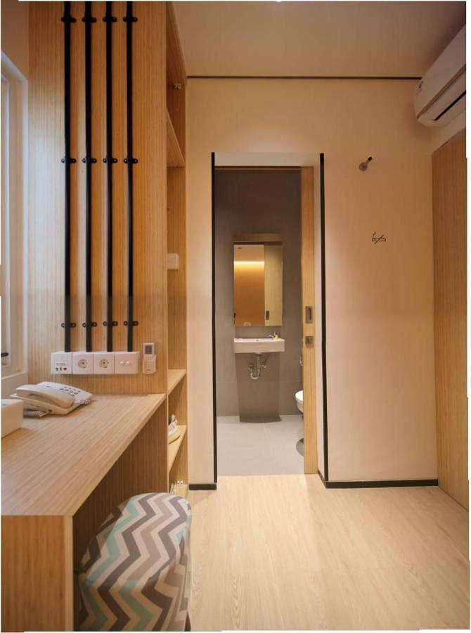 Hotel Cool Living Jakarta Exterior foto