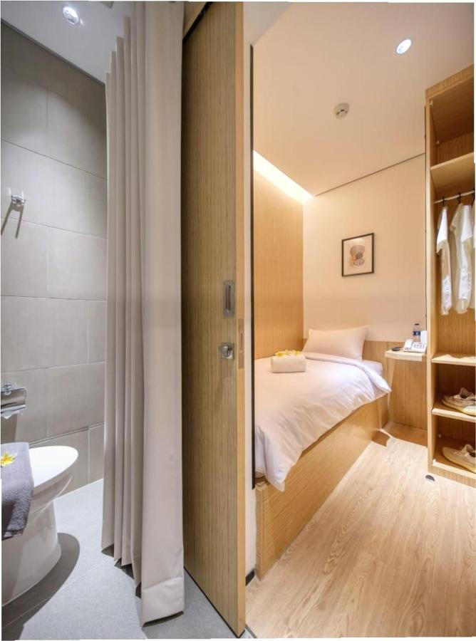 Hotel Cool Living Jakarta Exterior foto